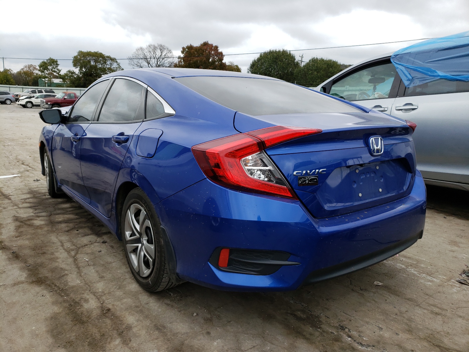 Photo 3 from auction – 2016 HONDA CIVIC LX with VIN 19XFC2F53GE014251