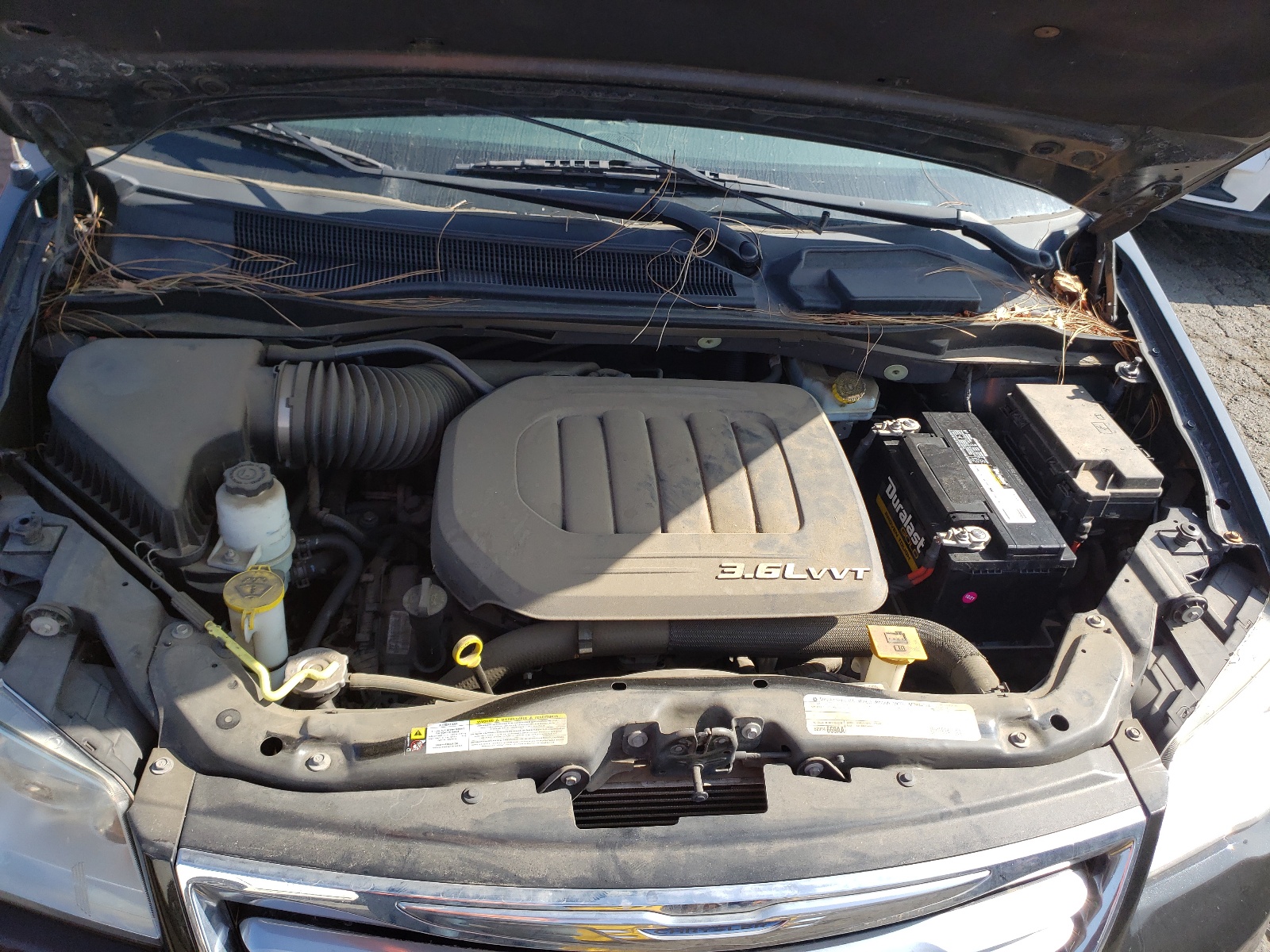 Photo 7 from auction – 2012 CHRYSLER TOWN & COU with VIN 2C4RC1CG3CR376750