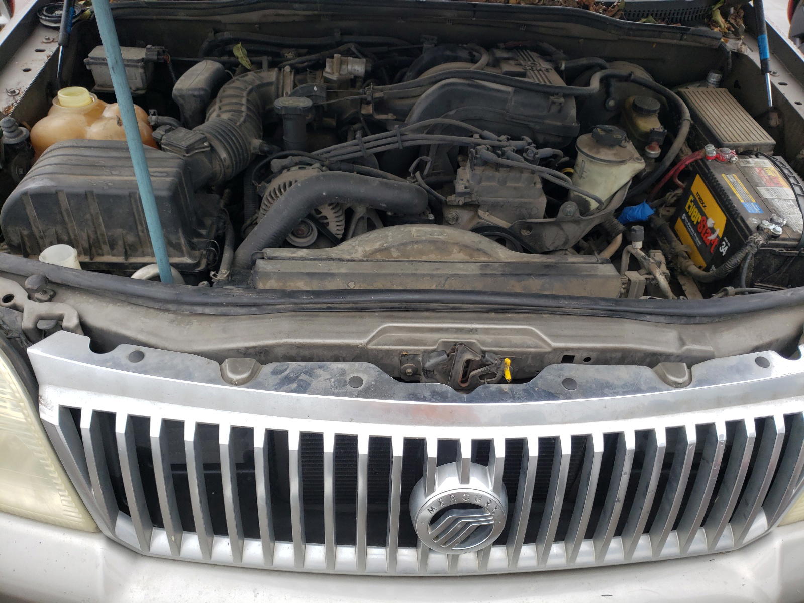 Photo 7 from auction – 2002 MERCURY MOUNTAINEE with VIN 4M2ZU66EX2ZJ15683