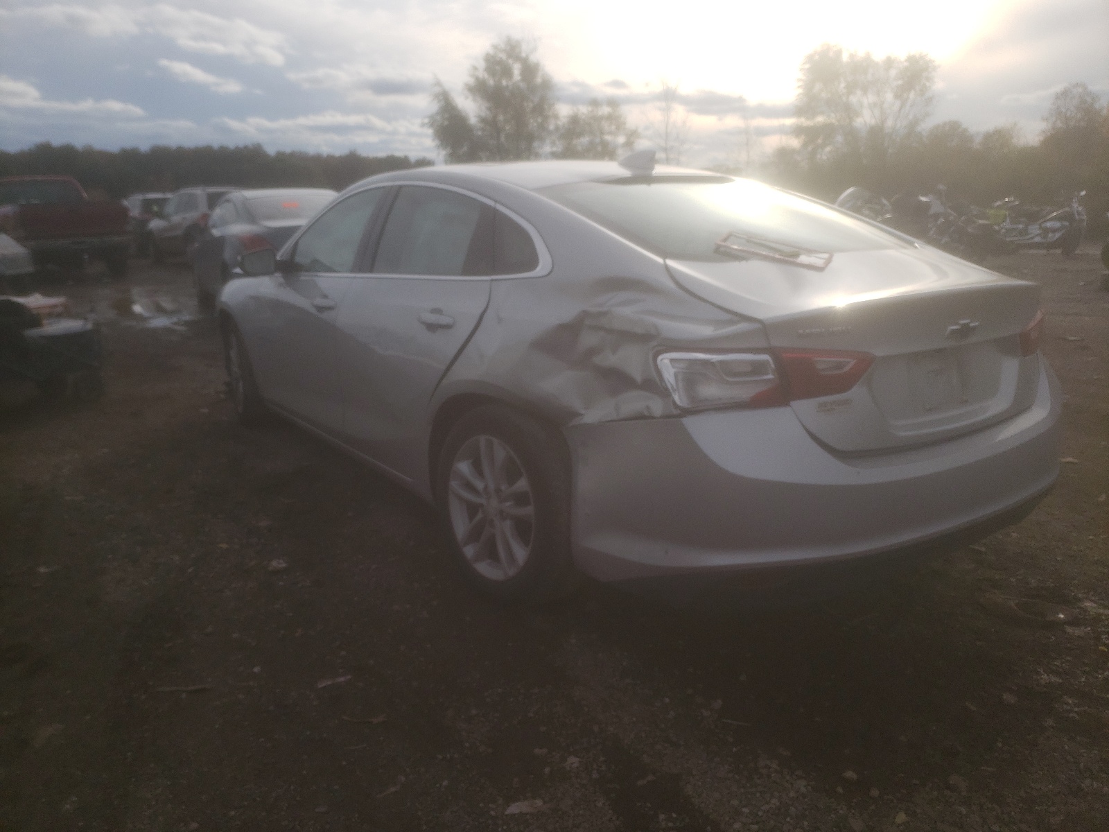 Photo 3 from auction – 2018 CHEVROLET MALIBU LT with VIN 1G1ZD5ST0JF251673