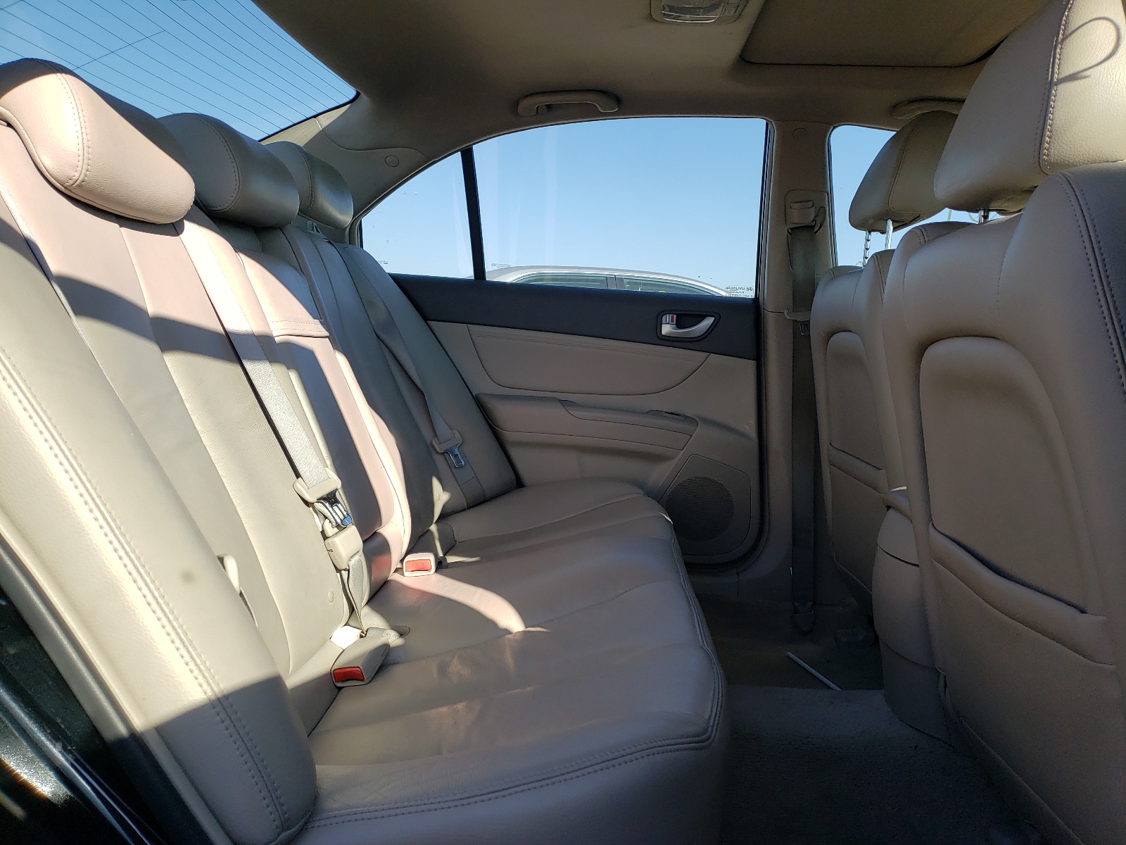 Photo 6 from auction – 2008 HYUNDAI SONATA SE with VIN 5NPEU46CX8H358207