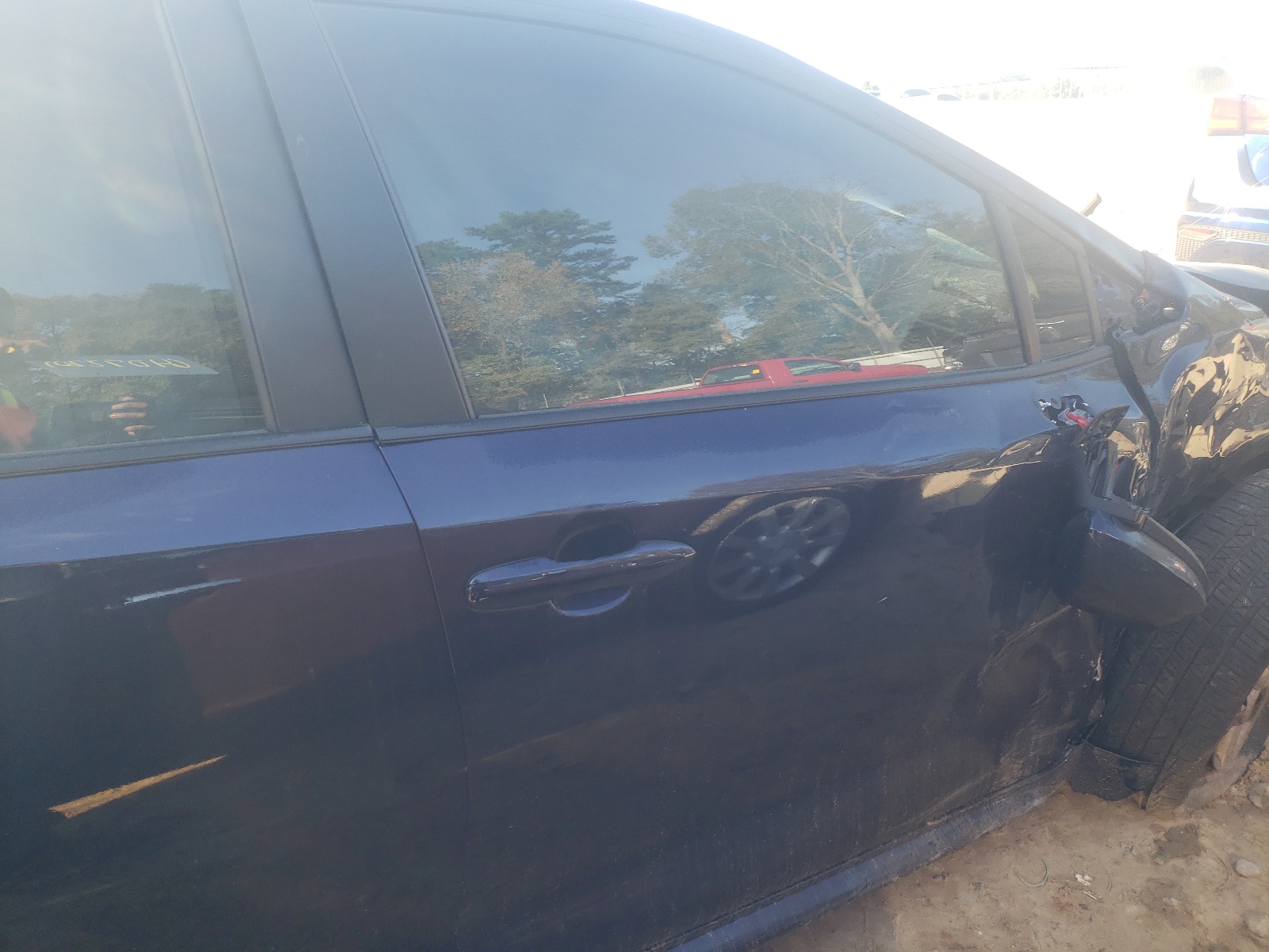 Photo 5 from auction – 2021 TOYOTA COROLLA LE with VIN JTDEPMAE5MJ165920