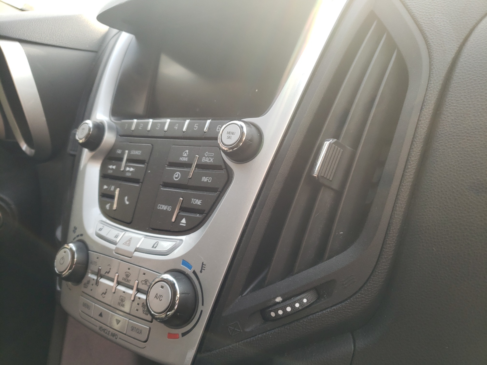Photo 9 from auction – 2014 CHEVROLET EQUINOX LT with VIN 2GNALCEK5E6361320