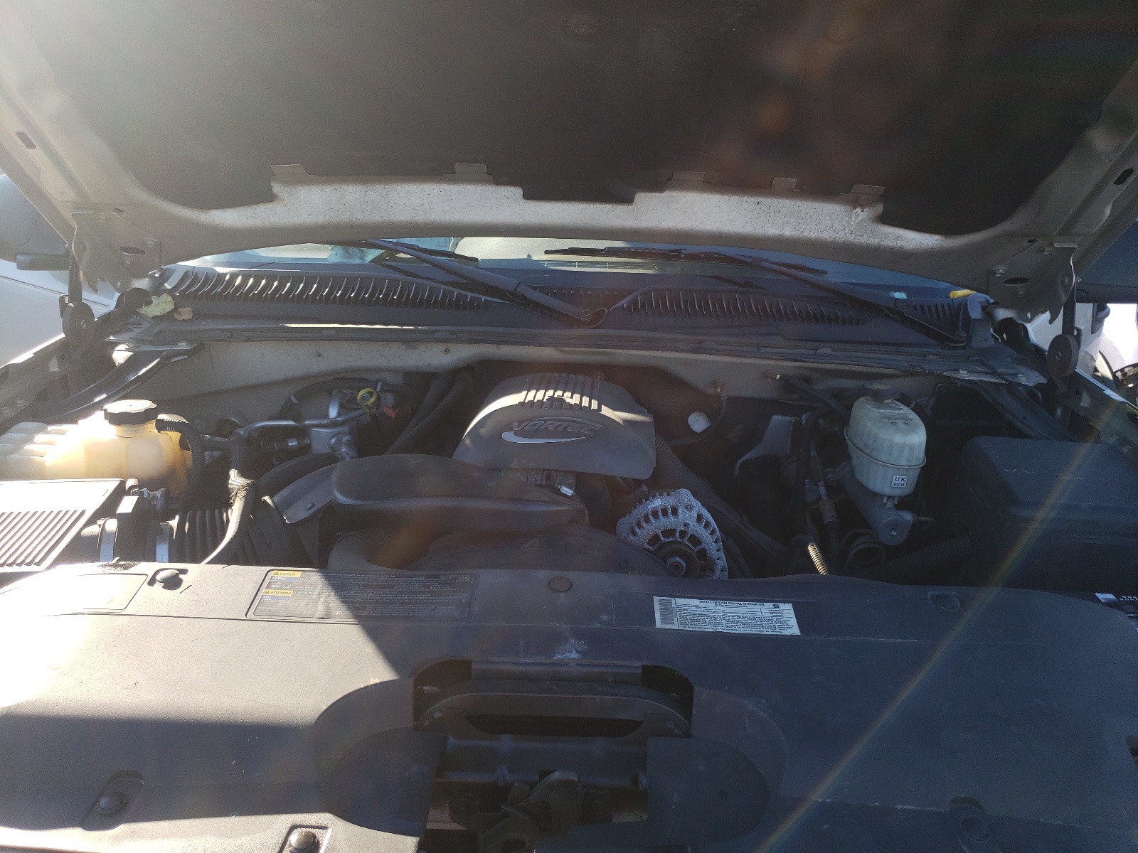 Photo 7 from auction – 2004 CHEVROLET SILVERADO with VIN 1GCGK23U34F229309