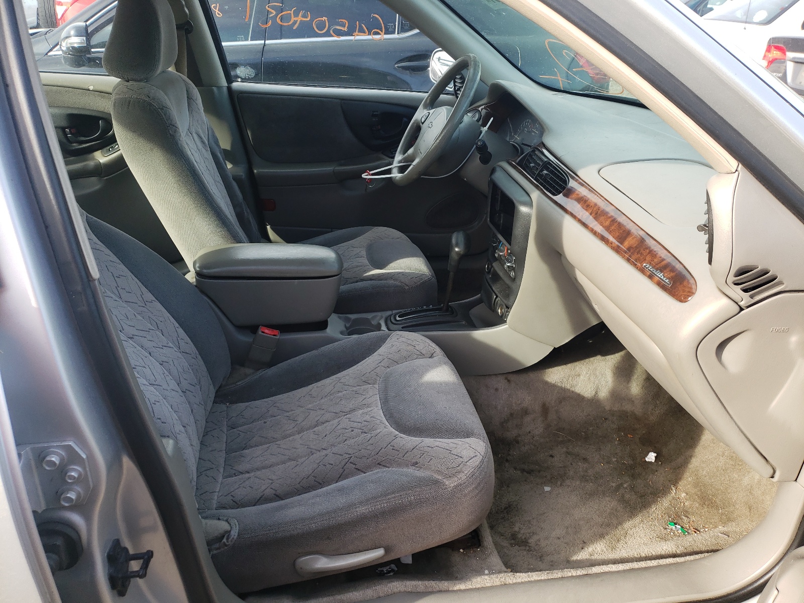 Photo 5 from auction – 2002 CHEVROLET MALIBU LS with VIN 1G1NE52J82M724050
