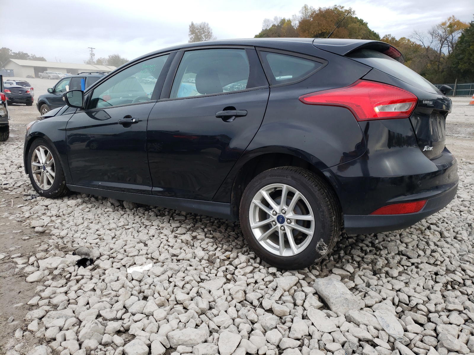 Photo 3 from auction – 2016 FORD FOCUS SE with VIN 1FADP3K2XGL223660