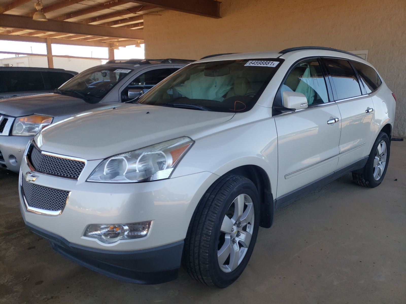 Photo 2 from auction – 2012 CHEVROLET TRAVERSE L with VIN 1GNKVLED3CJ393103
