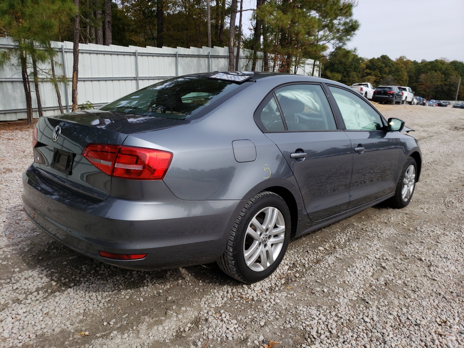 Photo 4 from auction – 2015 VOLKSWAGEN JETTA BASE with VIN 3VW1K7AJ8FM213523
