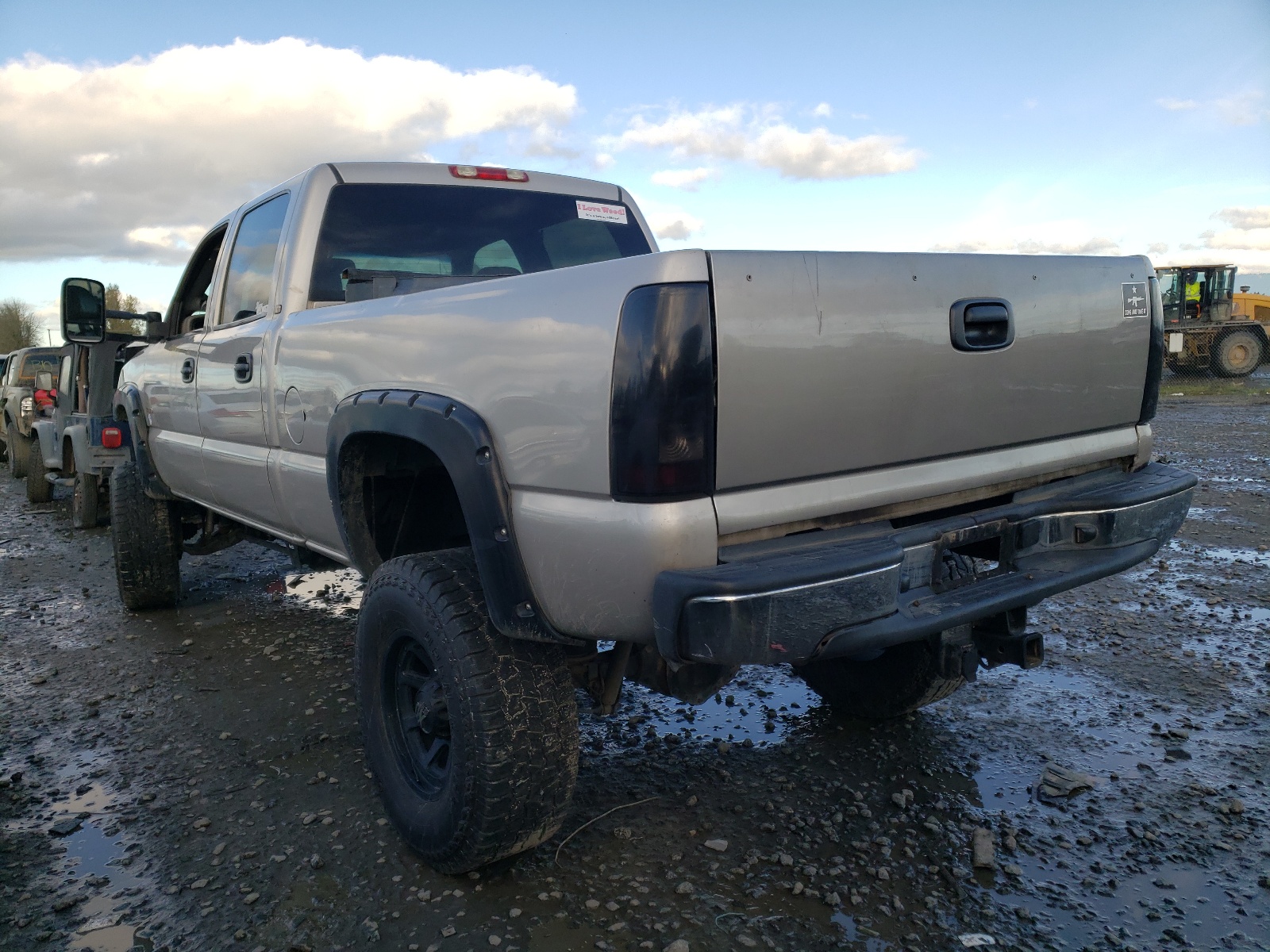 صورة رقم 3 من المزاد - 2004 CHEVROLET SILVERADO مع VIN 1GCHK232X4F261225