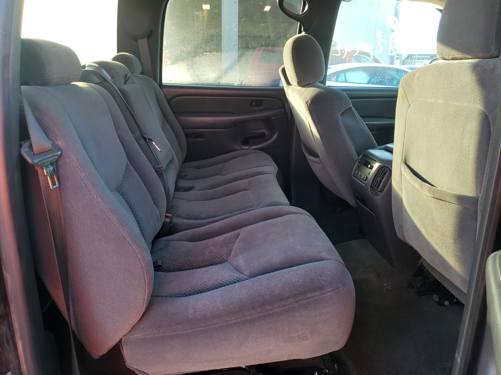 Photo 6 from auction – 2006 CHEVROLET SILVERADO with VIN 2GCEK13Z661352982