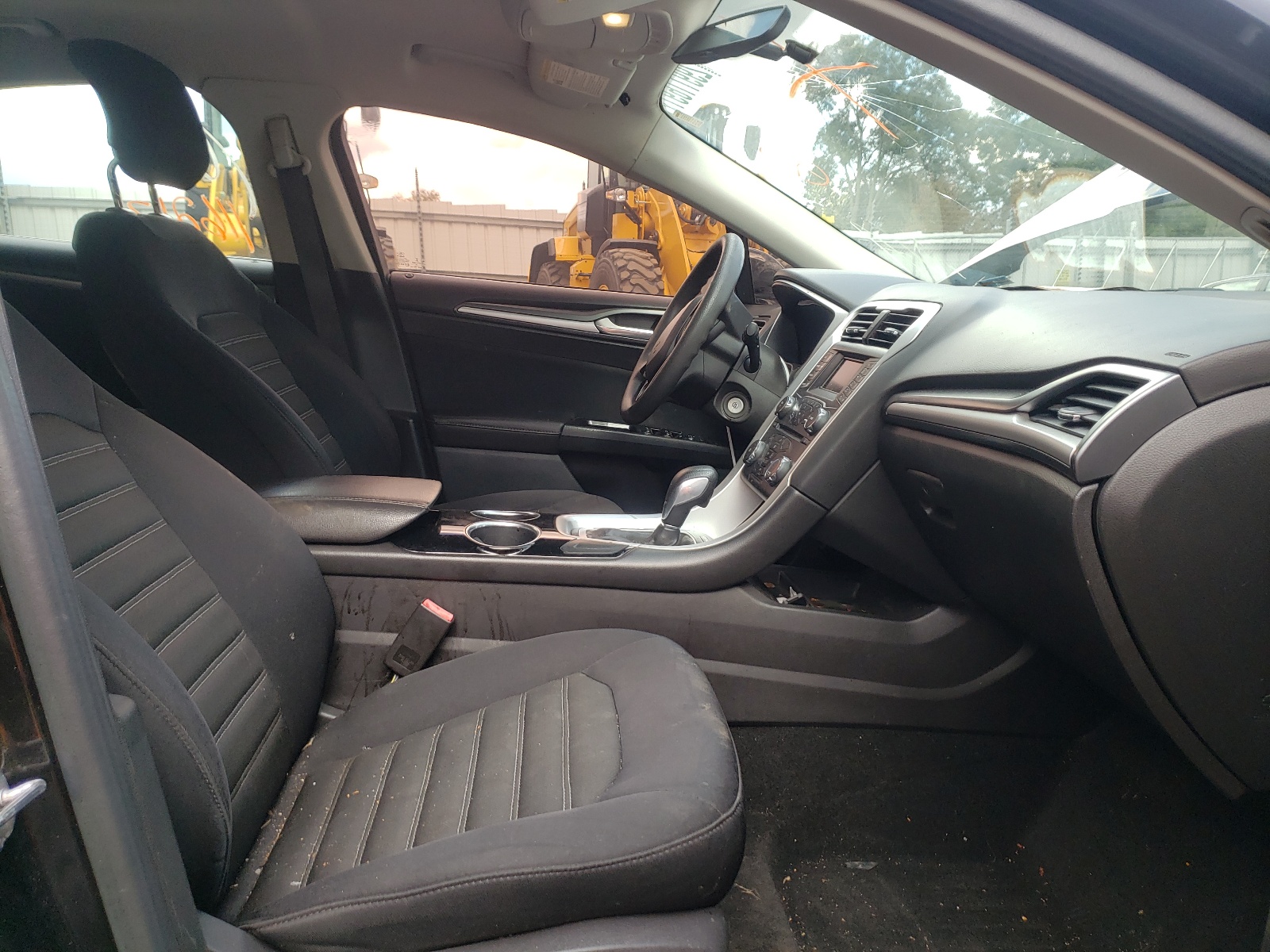 Photo 5 from auction – 2013 FORD FUSION SE with VIN 3FA6P0H72DR112141