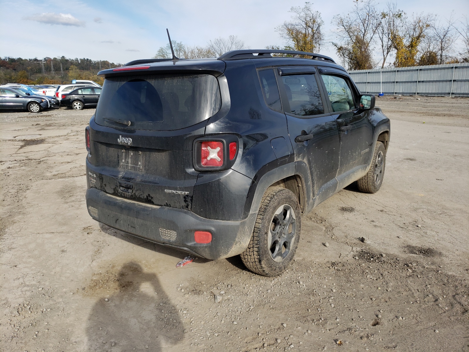 Photo 4 from auction – 2018 JEEP RENEGADE S with VIN ZACCJBAH0JPH38984
