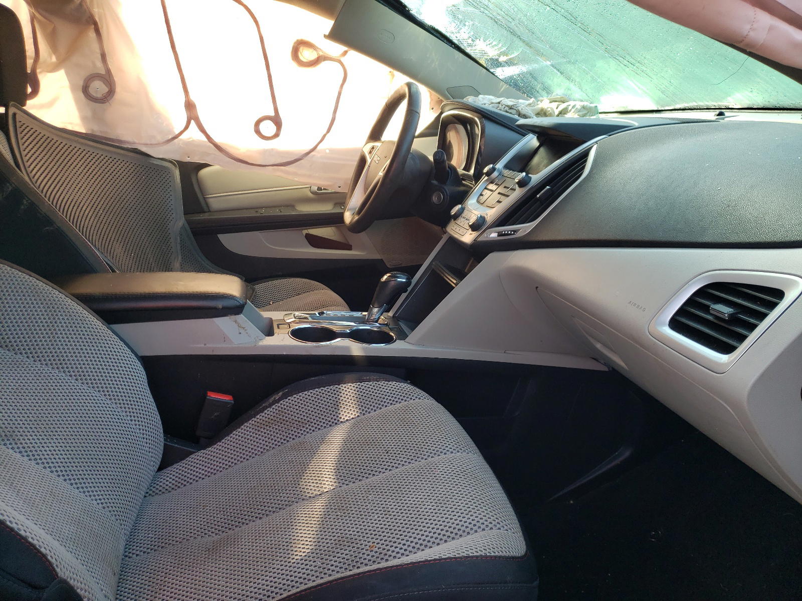 Photo 5 from auction – 2017 GMC TERRAIN SL with VIN 2GKFLTEKXH6168877
