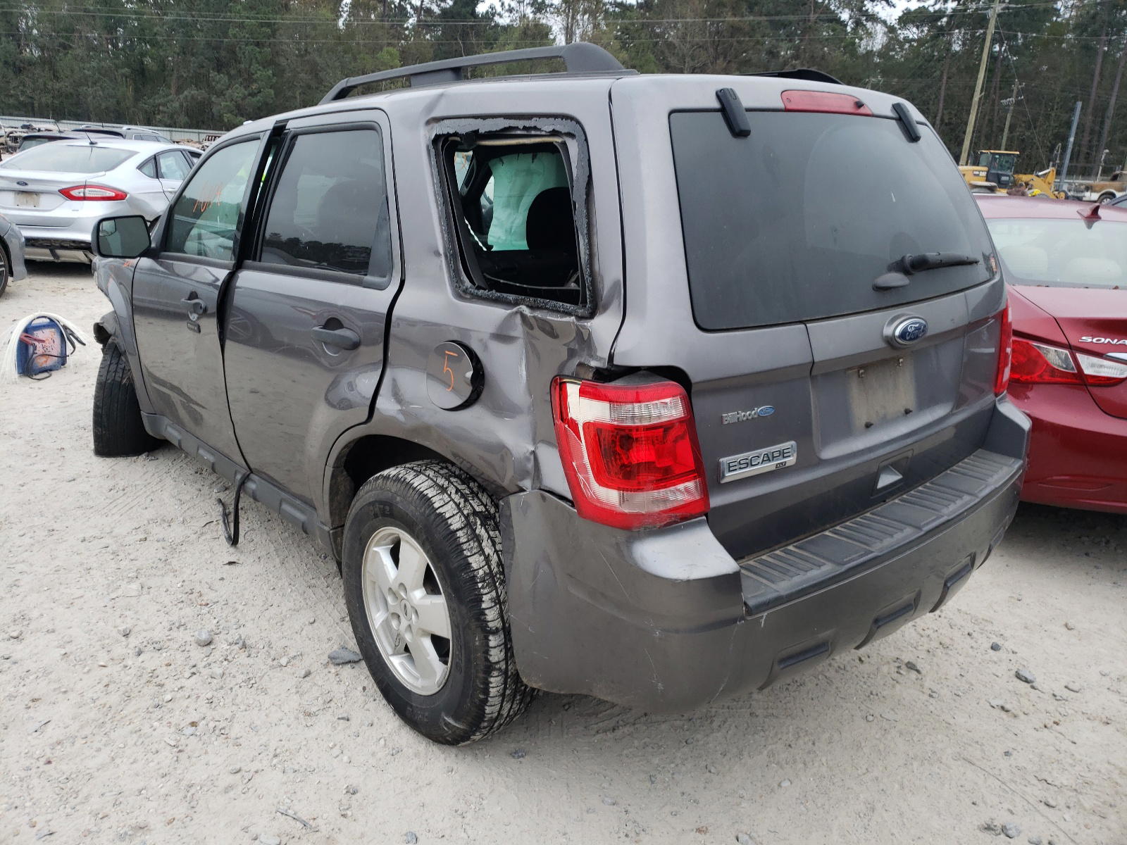 Photo 3 from auction – 2012 FORD ESCAPE XLT with VIN 1FMCU0D74CKA55211