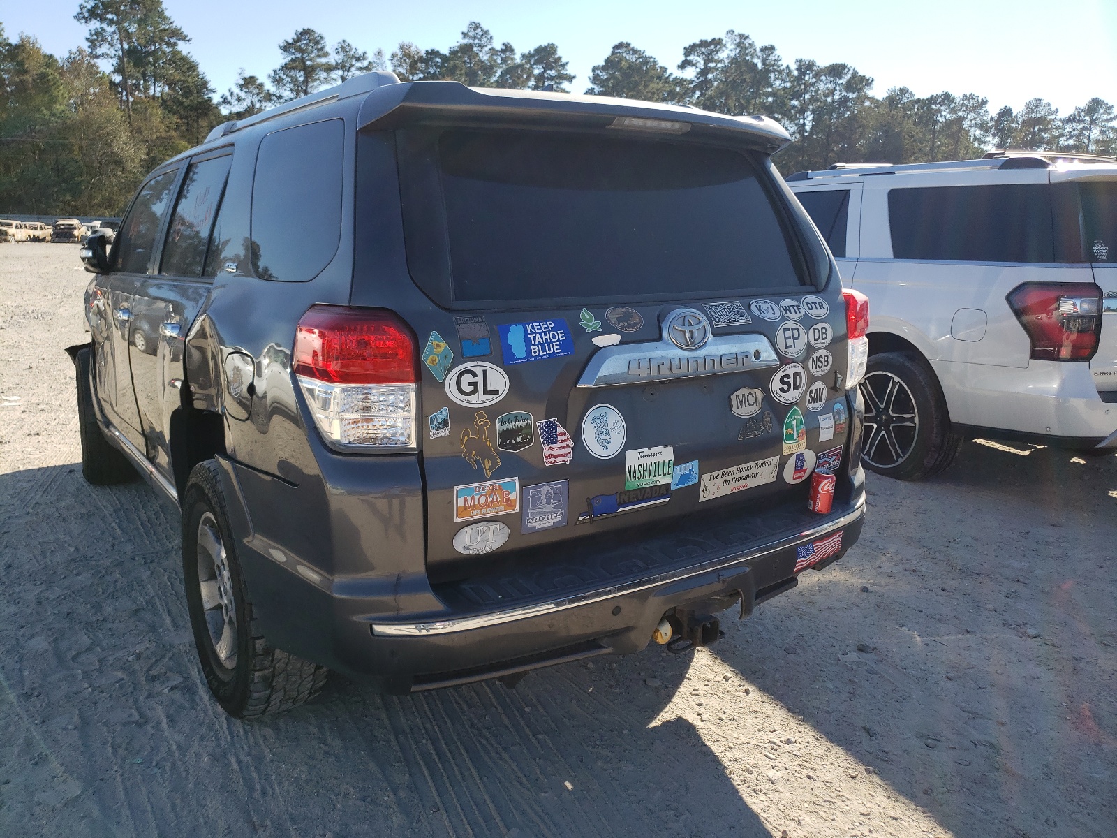 Photo 3 from auction – 2010 TOYOTA 4RUNNER SR with VIN JTEBU5JR3A5030827