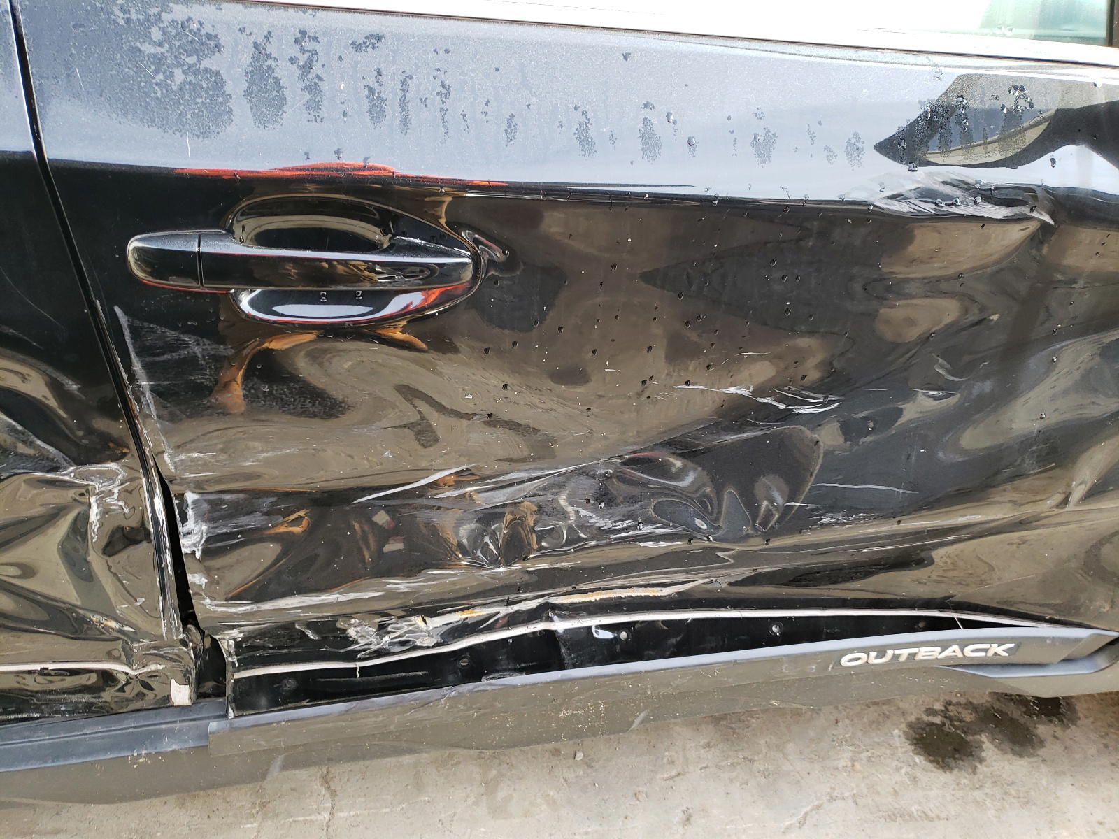 Photo 5 from auction – 2018 SUBARU OUTBACK 2. with VIN 4S4BSADC7J3203654