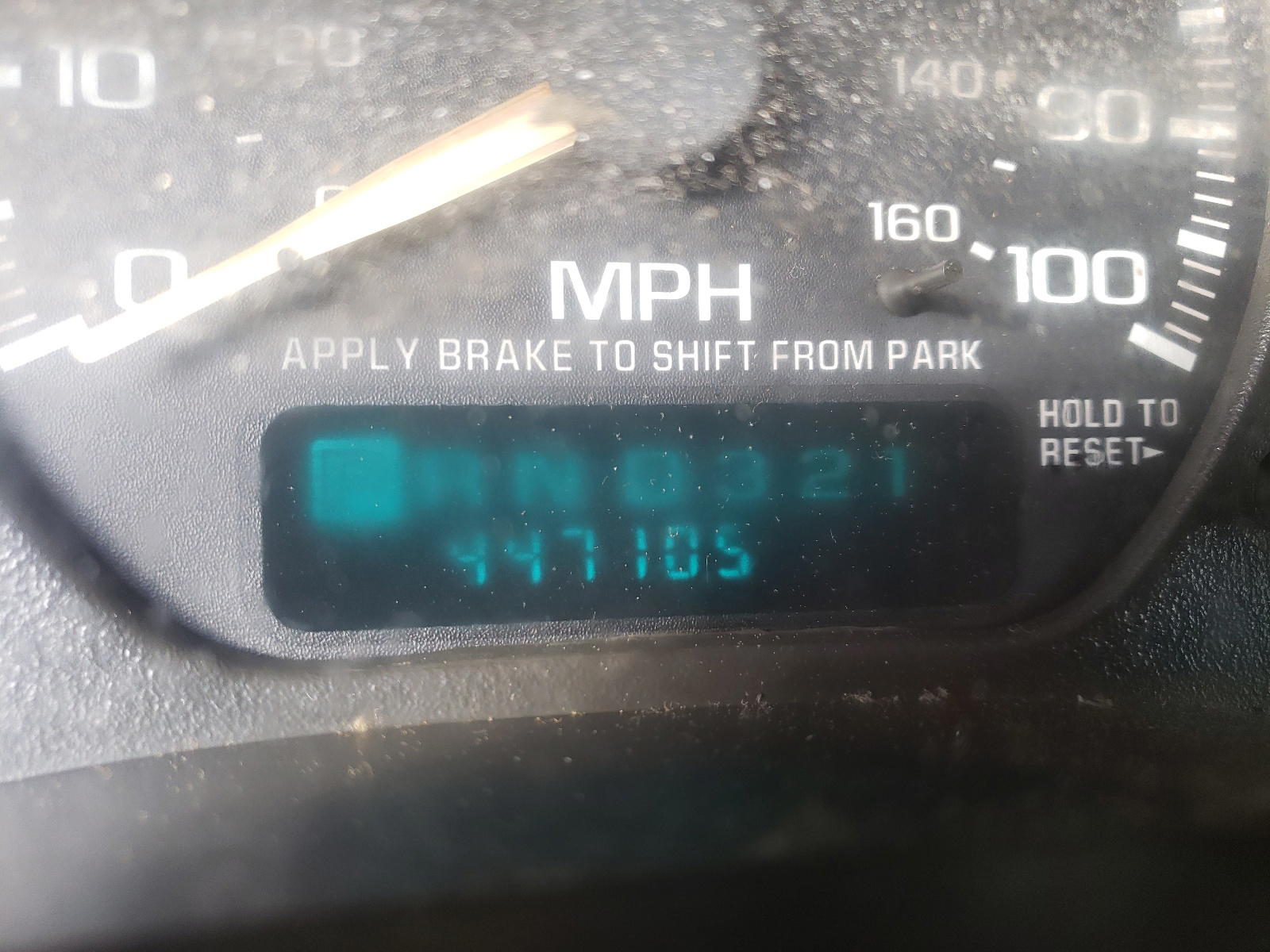 Photo 8 from auction – 2002 CHEVROLET SILVERADO with VIN 2GCEC19VX21421913