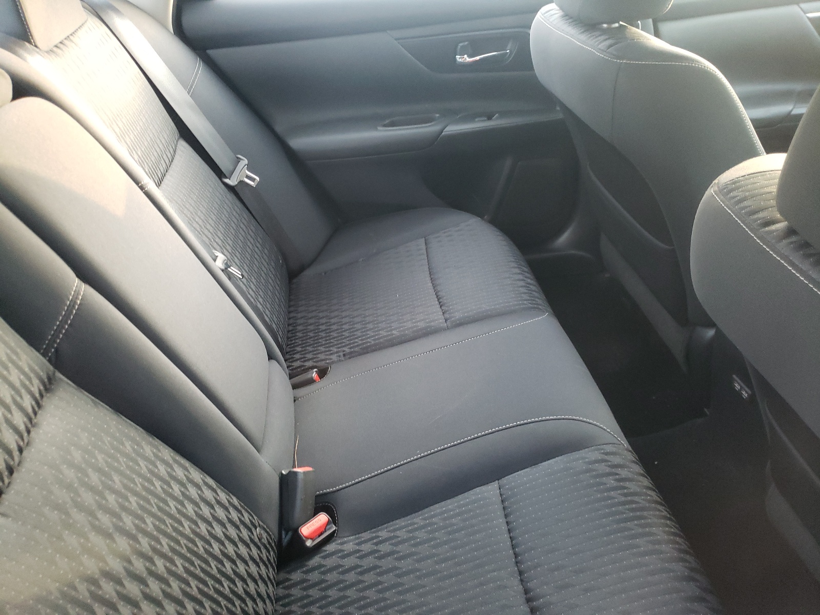 Photo 6 from auction – 2018 NISSAN ALTIMA 2.5 with VIN 1N4AL3AP6JC225554