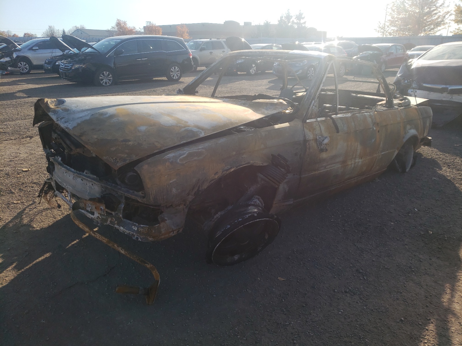 Photo 2 from auction – 1989 BMW 325 I AUTO with VIN WBABB2300KEC18407