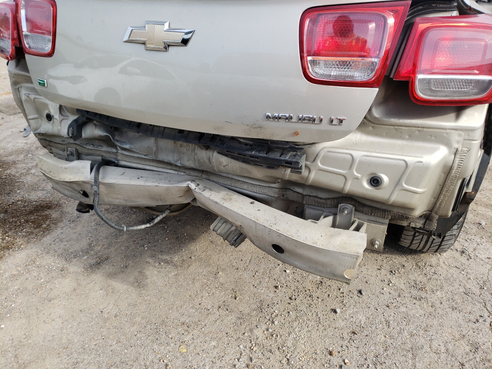Photo 9 from auction – 2016 CHEVROLET MALIBU LIM with VIN 1G11C5SAXGF126509