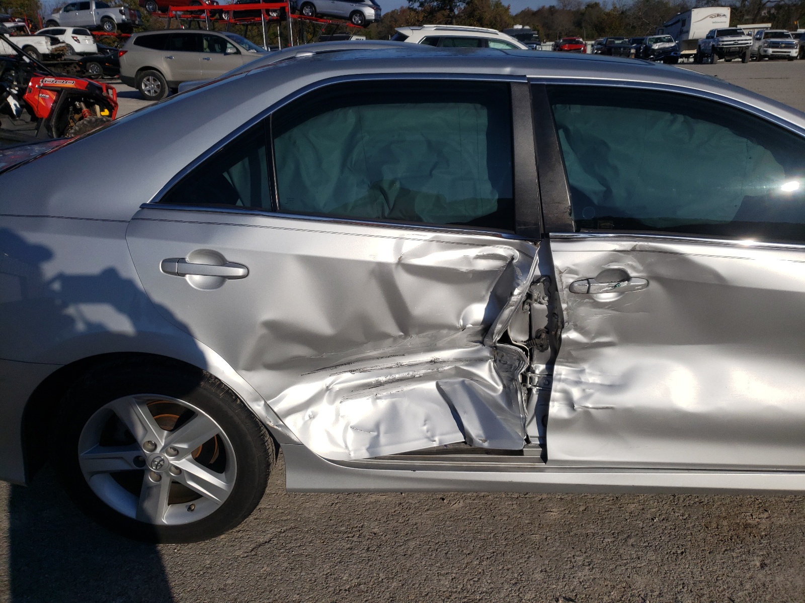 Photo 9 from auction – 2014 TOYOTA CAMRY L with VIN 4T1BF1FK3EU757637