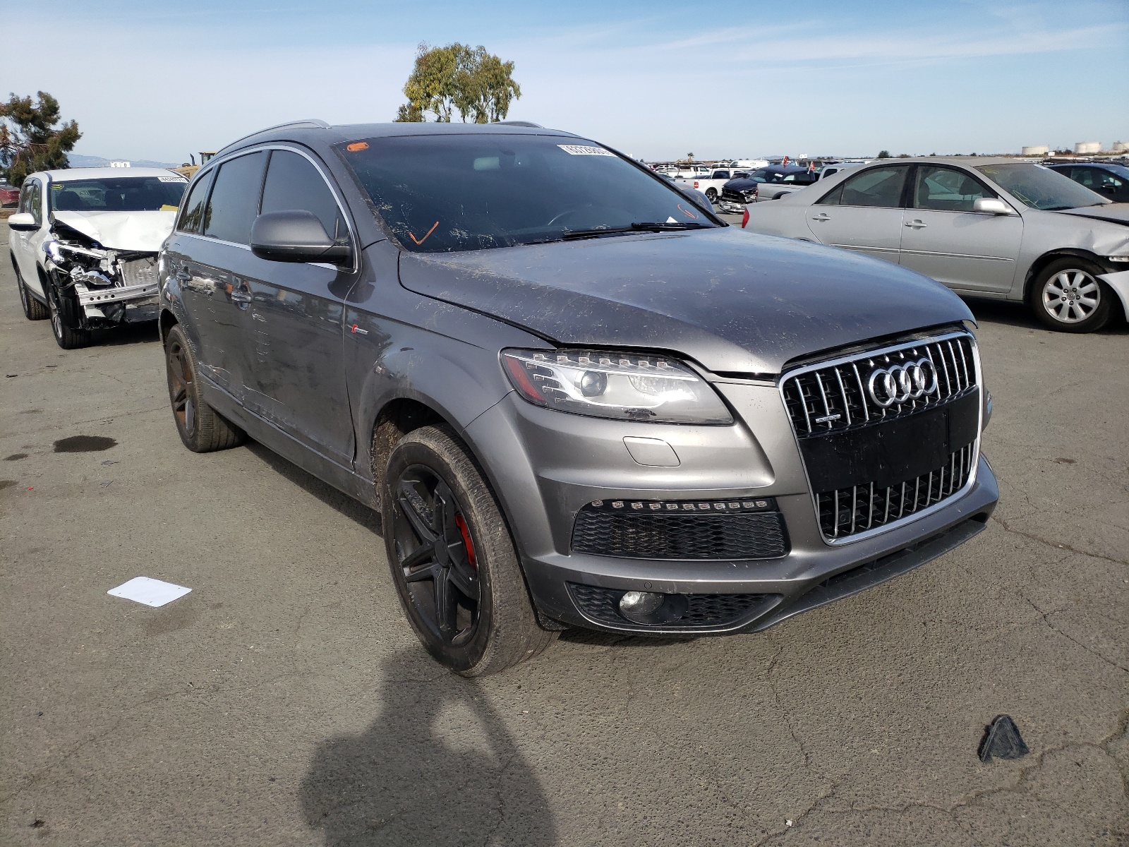 AUDI Q7 PRESTIG 2013 with VIN WA1DGAFE5DD016936 - Photo from auction