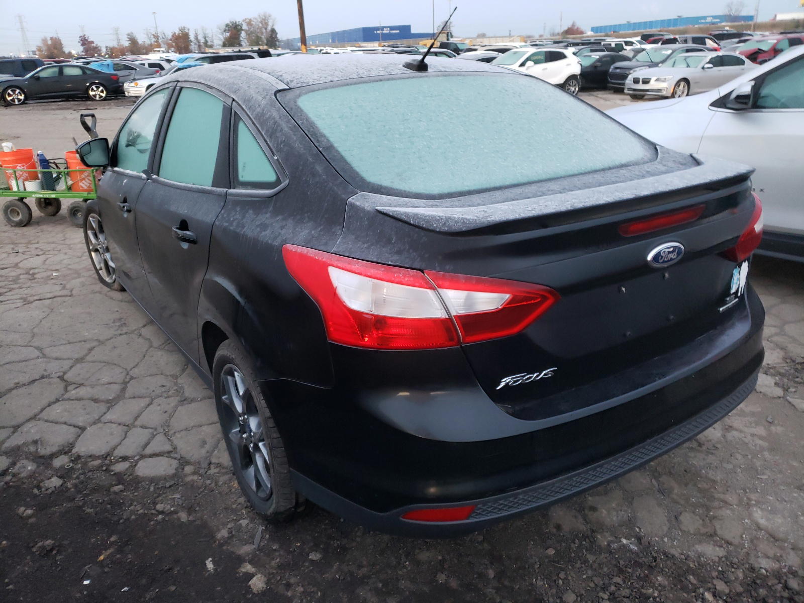 Photo 3 from auction – 2014 FORD FOCUS SE with VIN 1FADP3F28EL450479