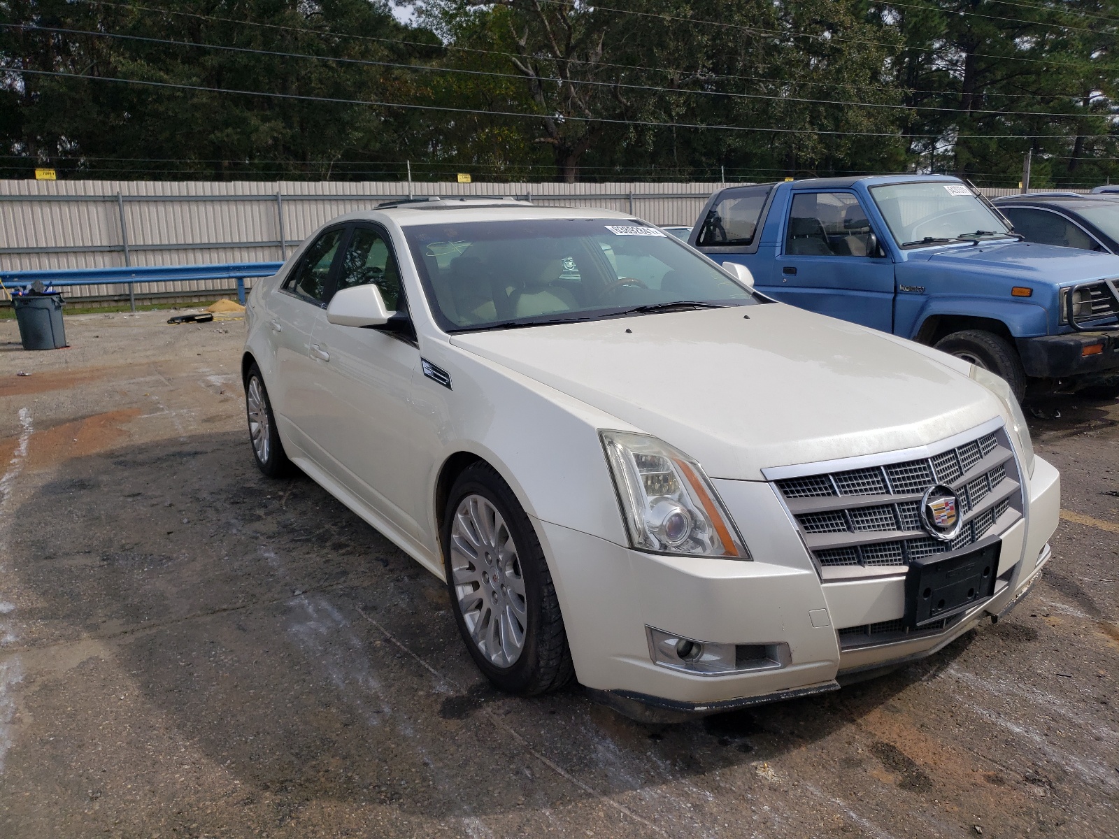 CADILLAC CTS PREMIU 2010 with VIN 1G6DS5EV3A0134163 - Photo from auction
