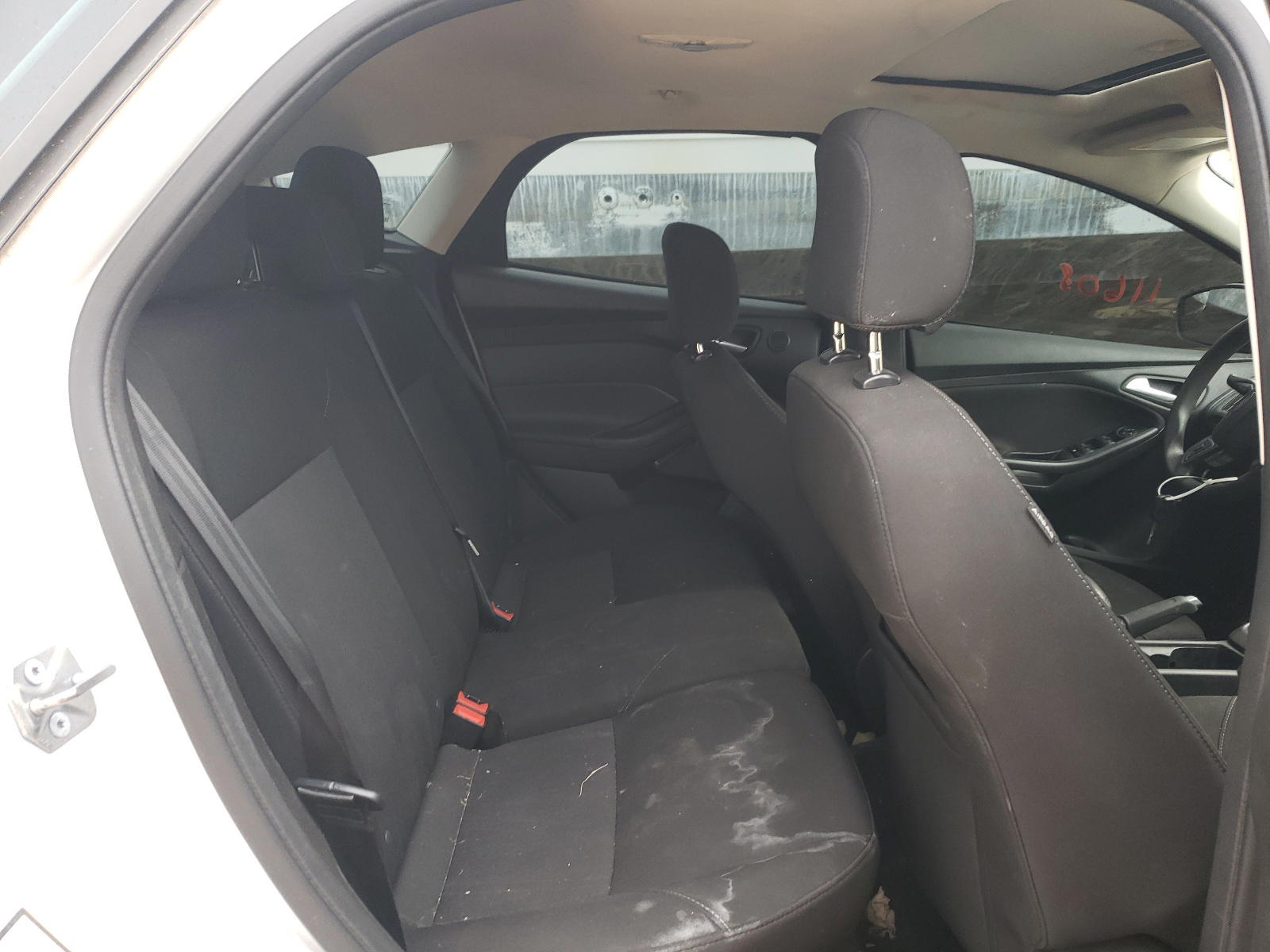 Photo 6 from auction – 2017 FORD FOCUS SEL with VIN 1FADP3M20HL224721