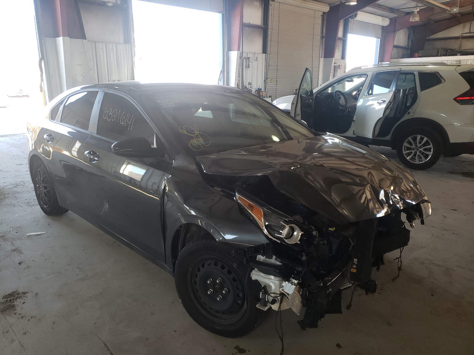 Photo 1 from auction – 2019 KIA FORTE FE with VIN 3KPF24AD0KE079760