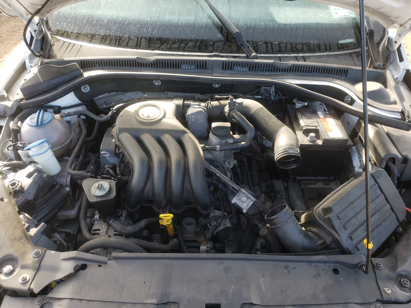 Photo 7 from auction – 2014 VOLKSWAGEN JETTA BASE with VIN 3VW2K7AJ8EM209670