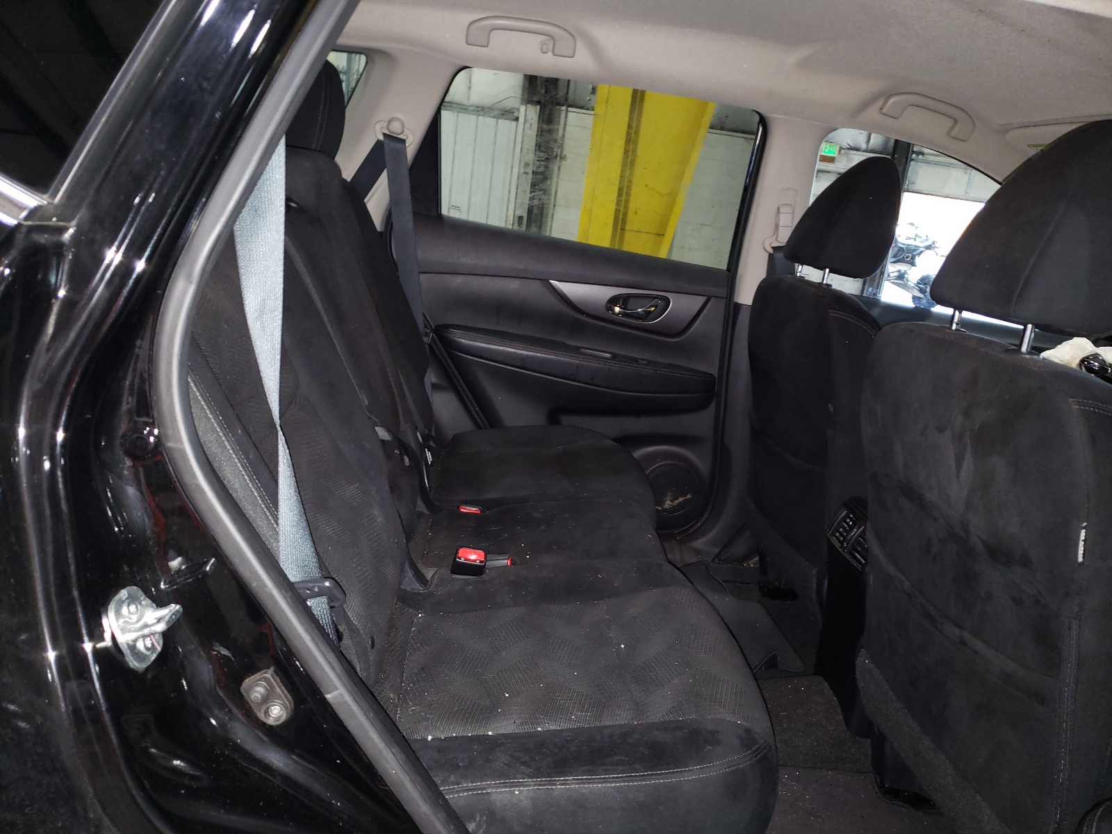 Photo 6 from auction – 2014 NISSAN ROGUE S with VIN 5N1AT2MV2EC857208