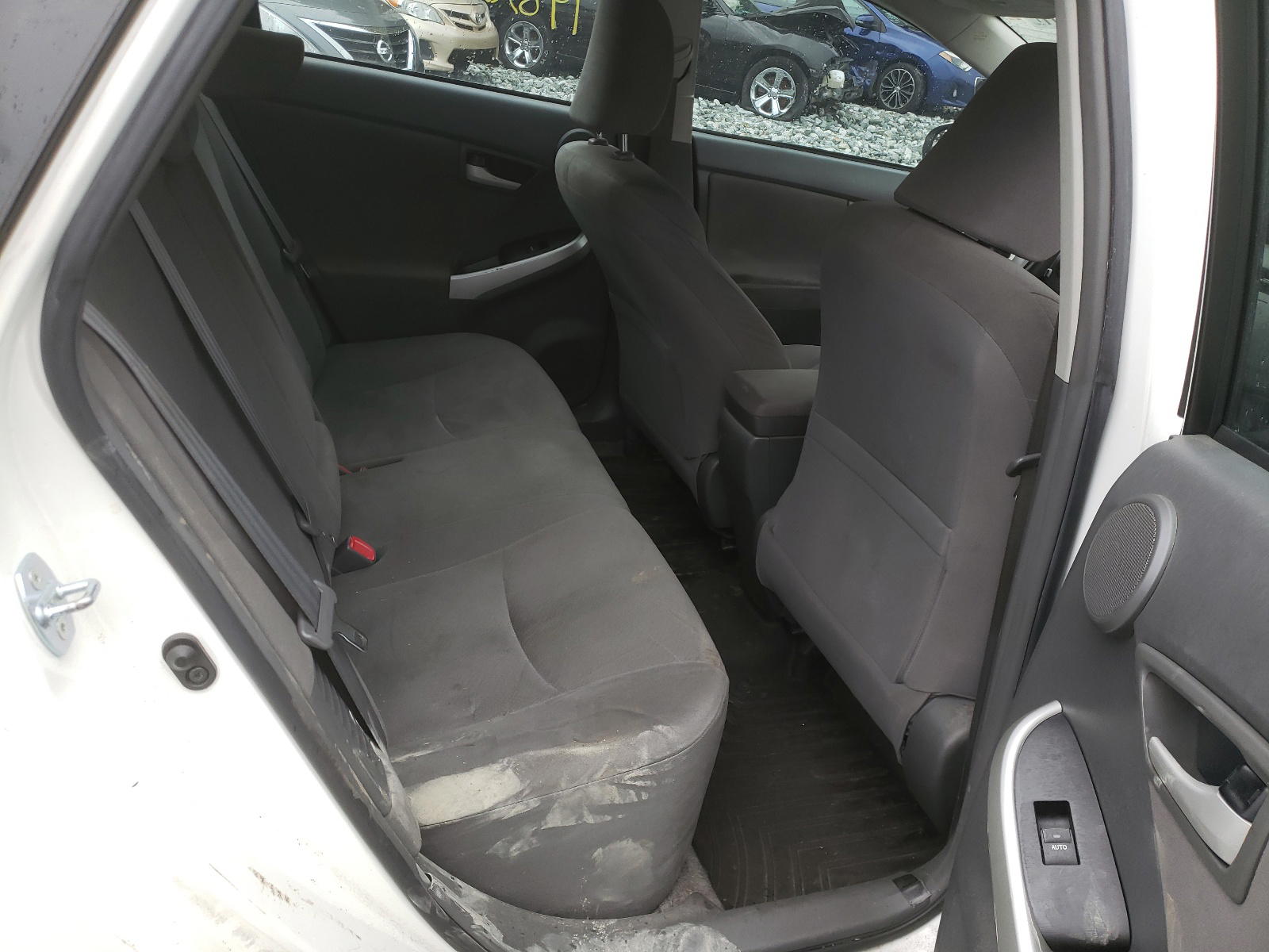 Photo 6 from auction – 2010 TOYOTA PRIUS with VIN JTDKN3DU2A0119890
