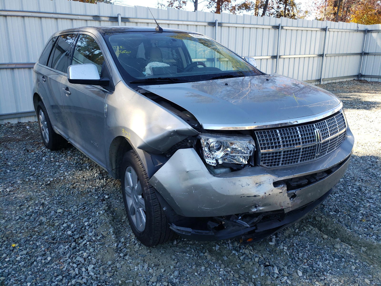 LINCOLN MKX 2008 with VIN 2LMDU88C68BJ27722 - Photo from auction