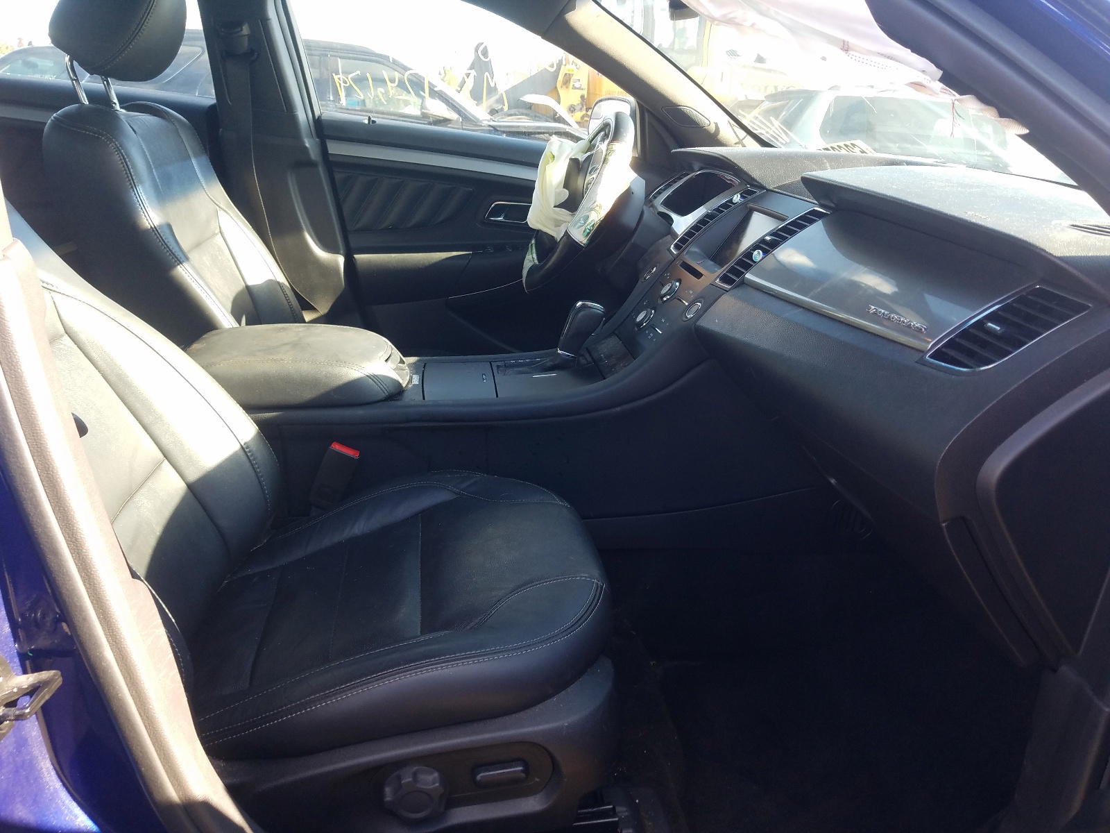 Photo 5 from auction – 2015 FORD TAURUS SEL with VIN 1FAHP2E88FG127397