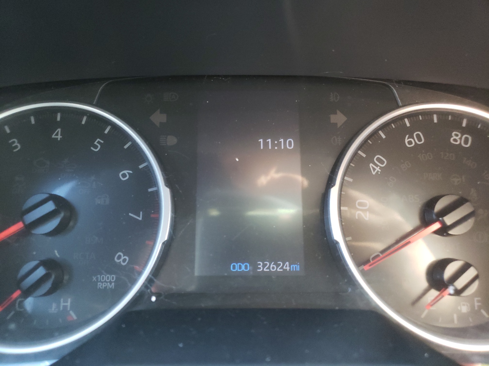 Zdjęcie 8 z aukcji – 2019 TOYOTA RAV4 XLE z VIN JTMP1RFV0KD016164