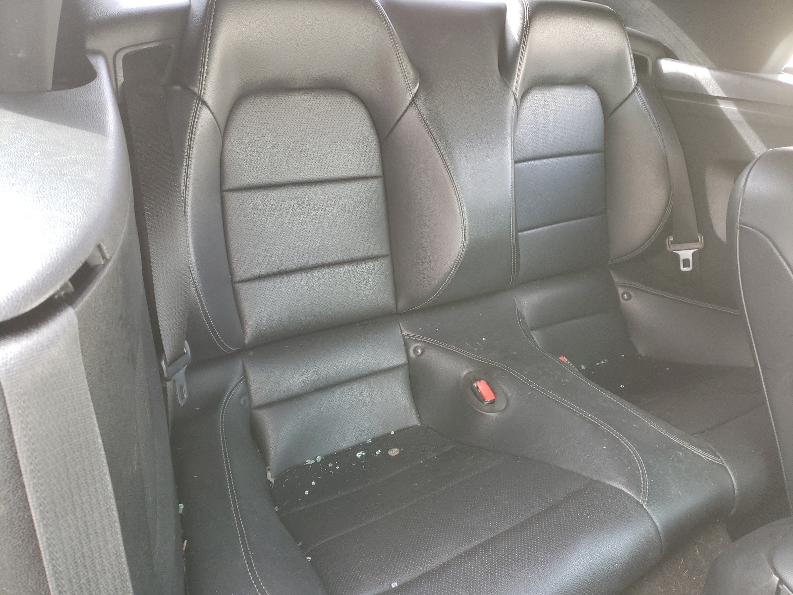 Photo 9 from auction – 2016 FORD MUSTANG with VIN 1FATP8UH6G5274460