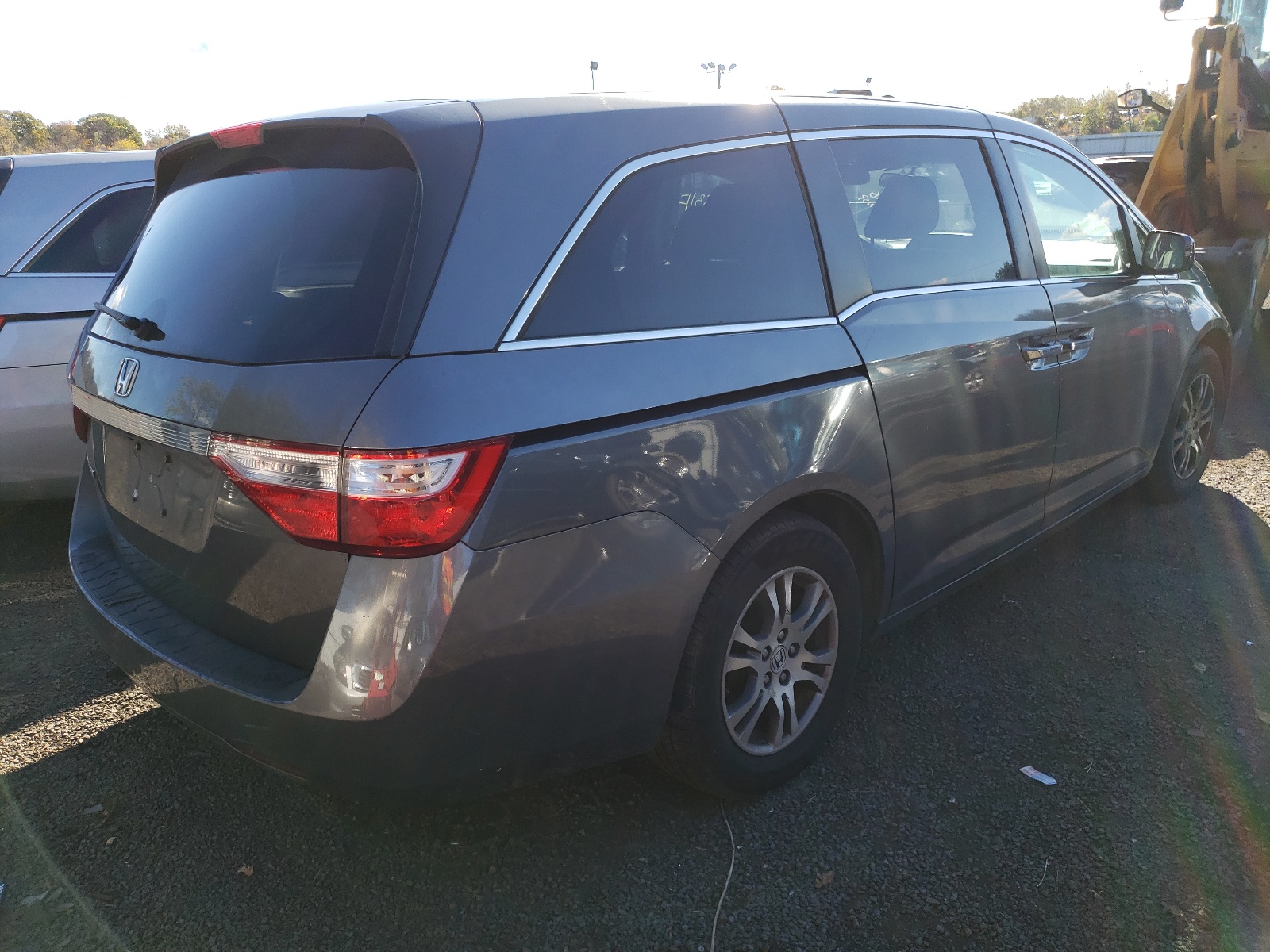 Photo 4 from auction – 2013 HONDA ODYSSEY EX with VIN 5FNRL5H43DB042317