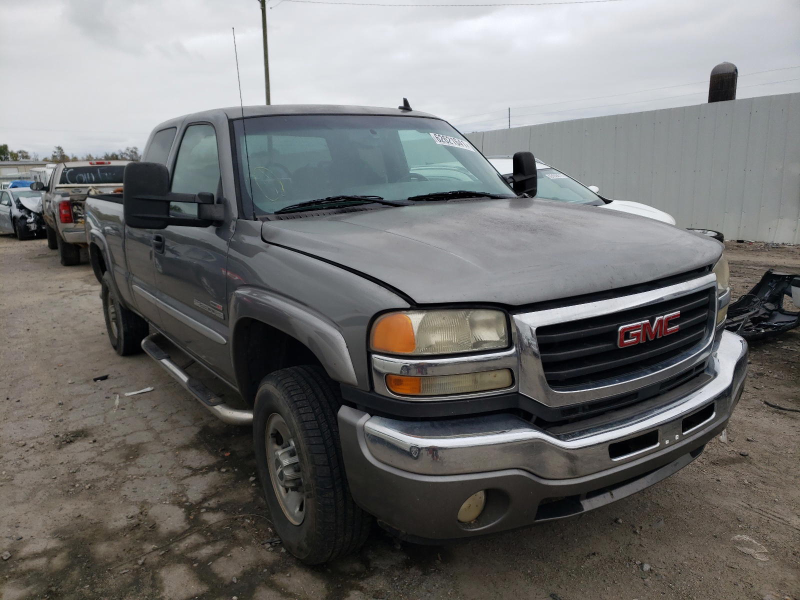 GMC SIERRA C25 2006 with VIN 1GTHC29296E113631 - Photo from auction