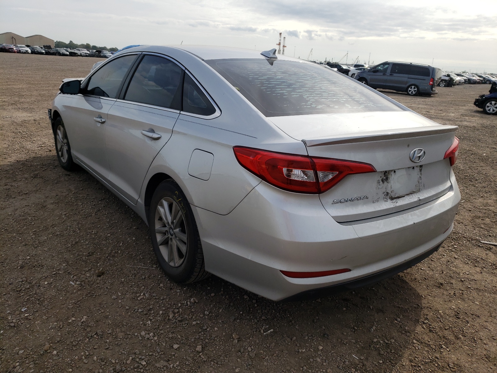 Photo 3 from auction – 2015 HYUNDAI SONATA SE with VIN 5NPE24AF8FH196775