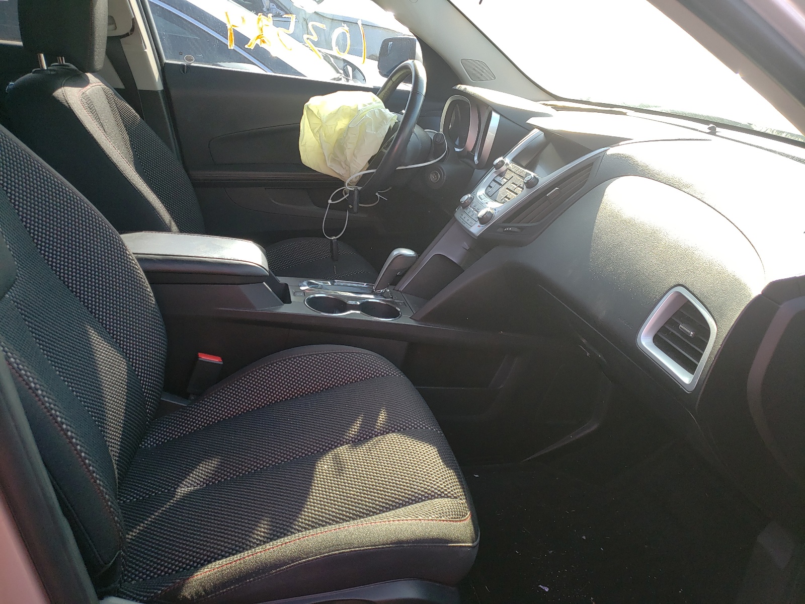 Photo 5 from auction – 2014 CHEVROLET EQUINOX LT with VIN 2GNALBEK6E6323606