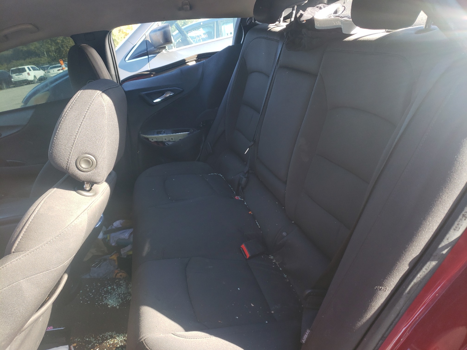 Photo 6 from auction – 2017 CHEVROLET MALIBU LT with VIN 1G1ZE5ST0HF245914