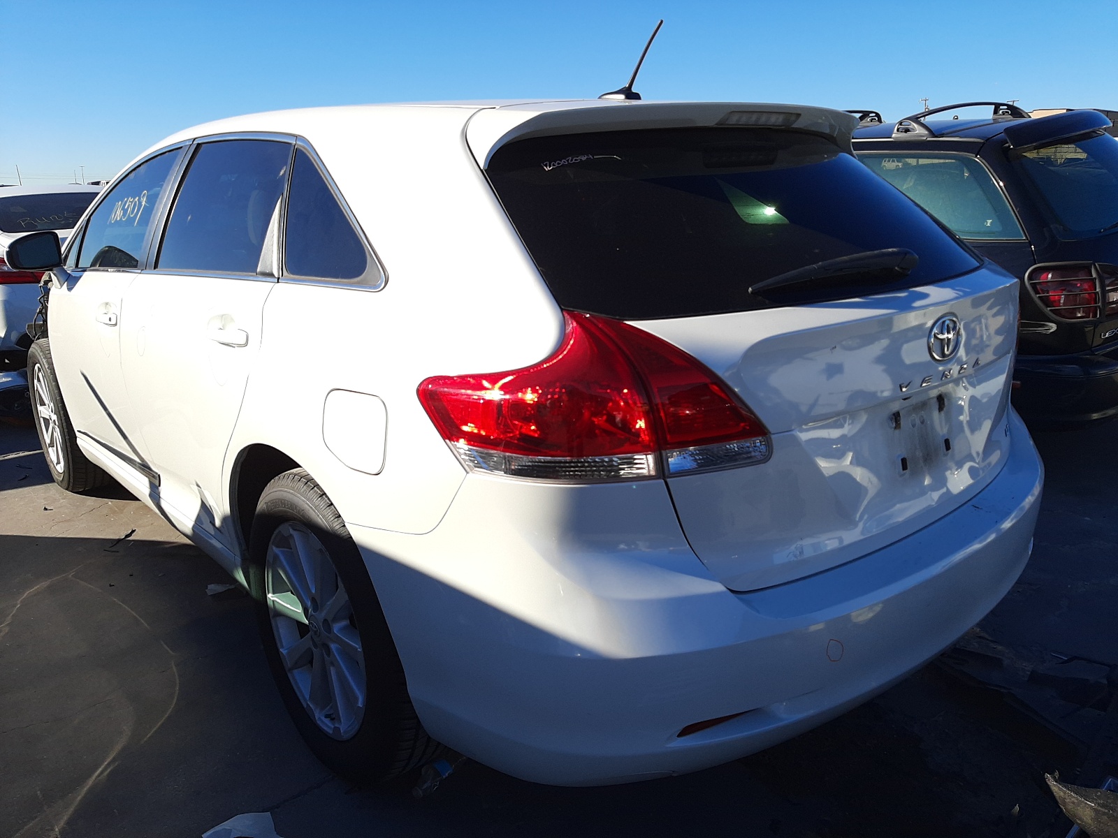 Photo 3 from auction – 2012 TOYOTA VENZA LE with VIN 4T3ZA3BB2CU062391