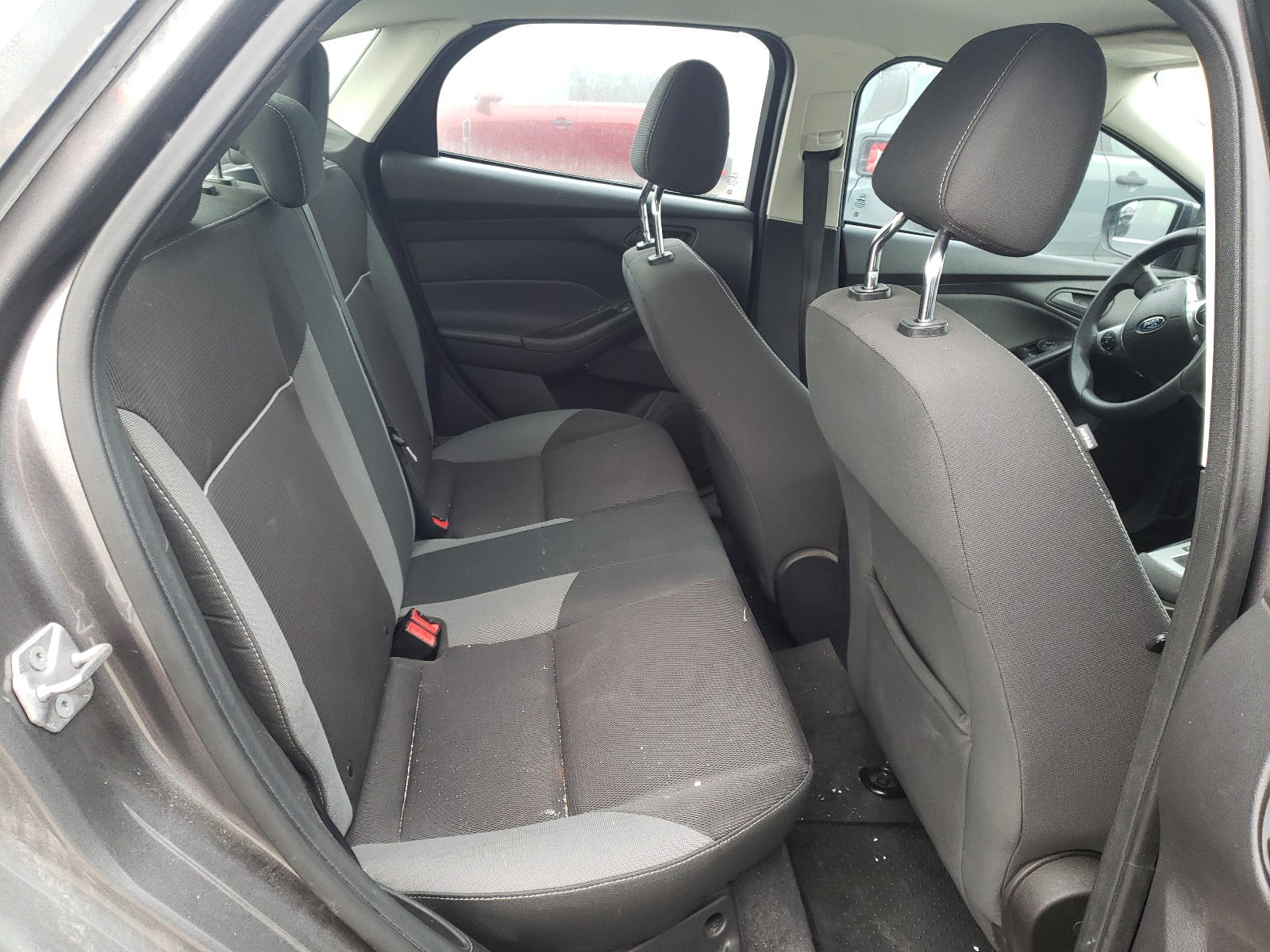 Photo 6 from auction – 2012 FORD FOCUS SE with VIN 1FAHP3F22CL187162