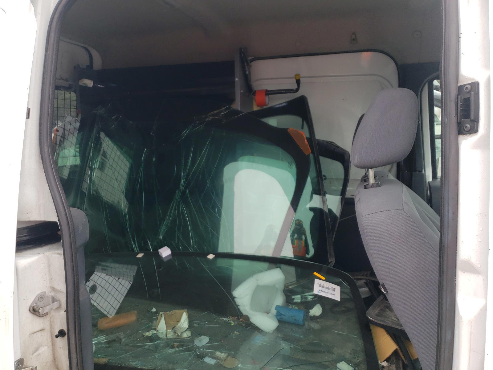 Photo 6 from auction – 2012 FORD TRANSIT CO with VIN NM0LS7DNXCT123777