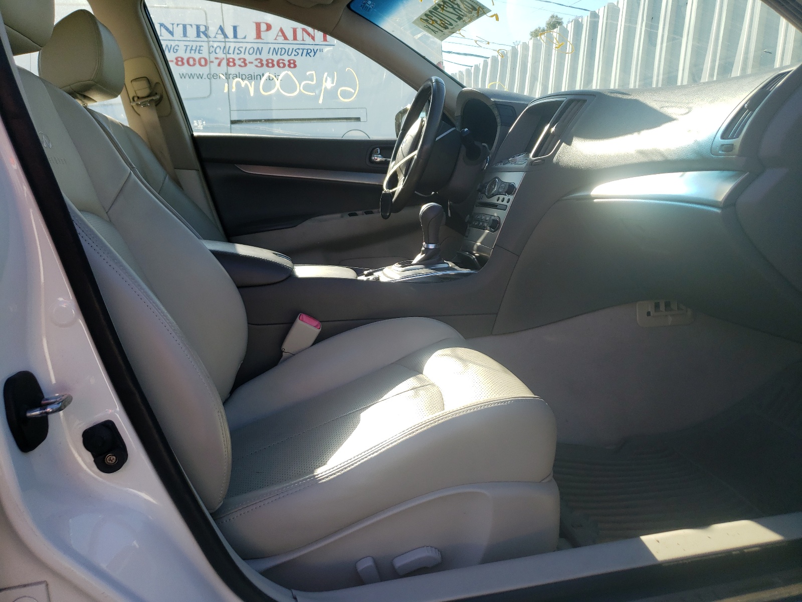 Photo 5 from auction – 2011 INFINITI G37 with VIN JN1CV6AR5BM350009