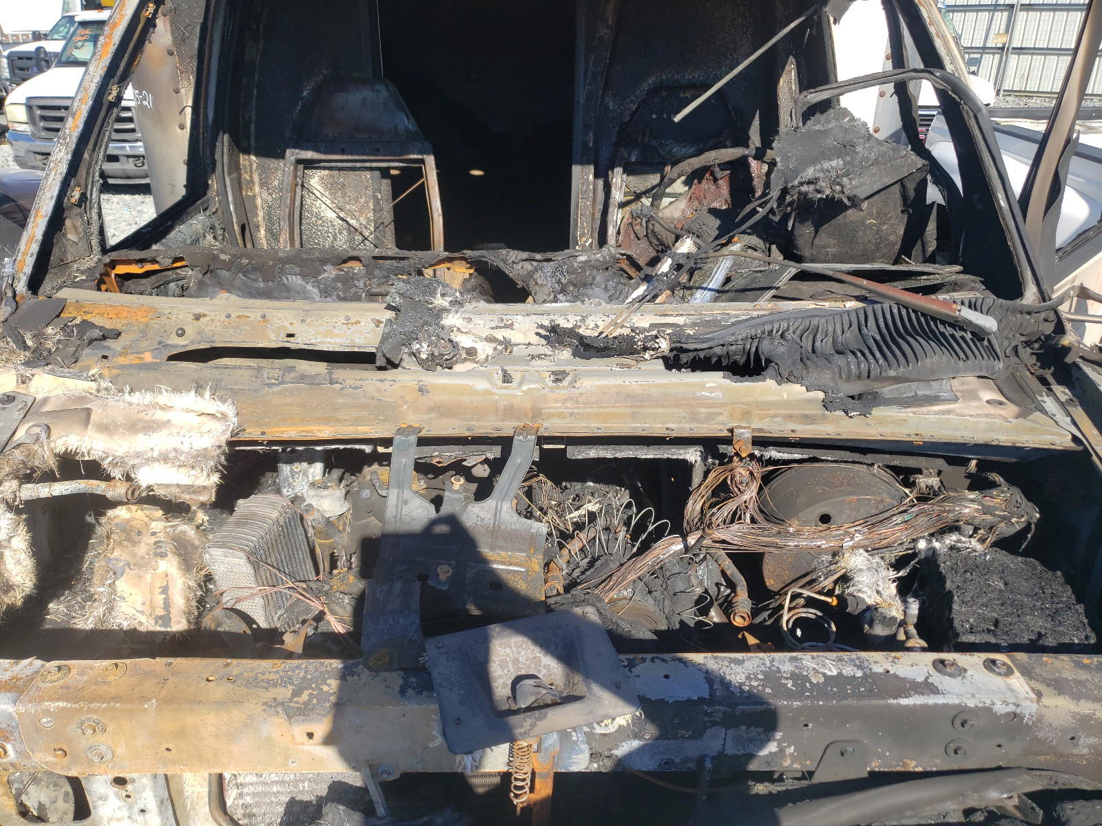 Photo 7 from auction – 1995 FORD ECONOLINE with VIN 1FDKE37H6SHB19324