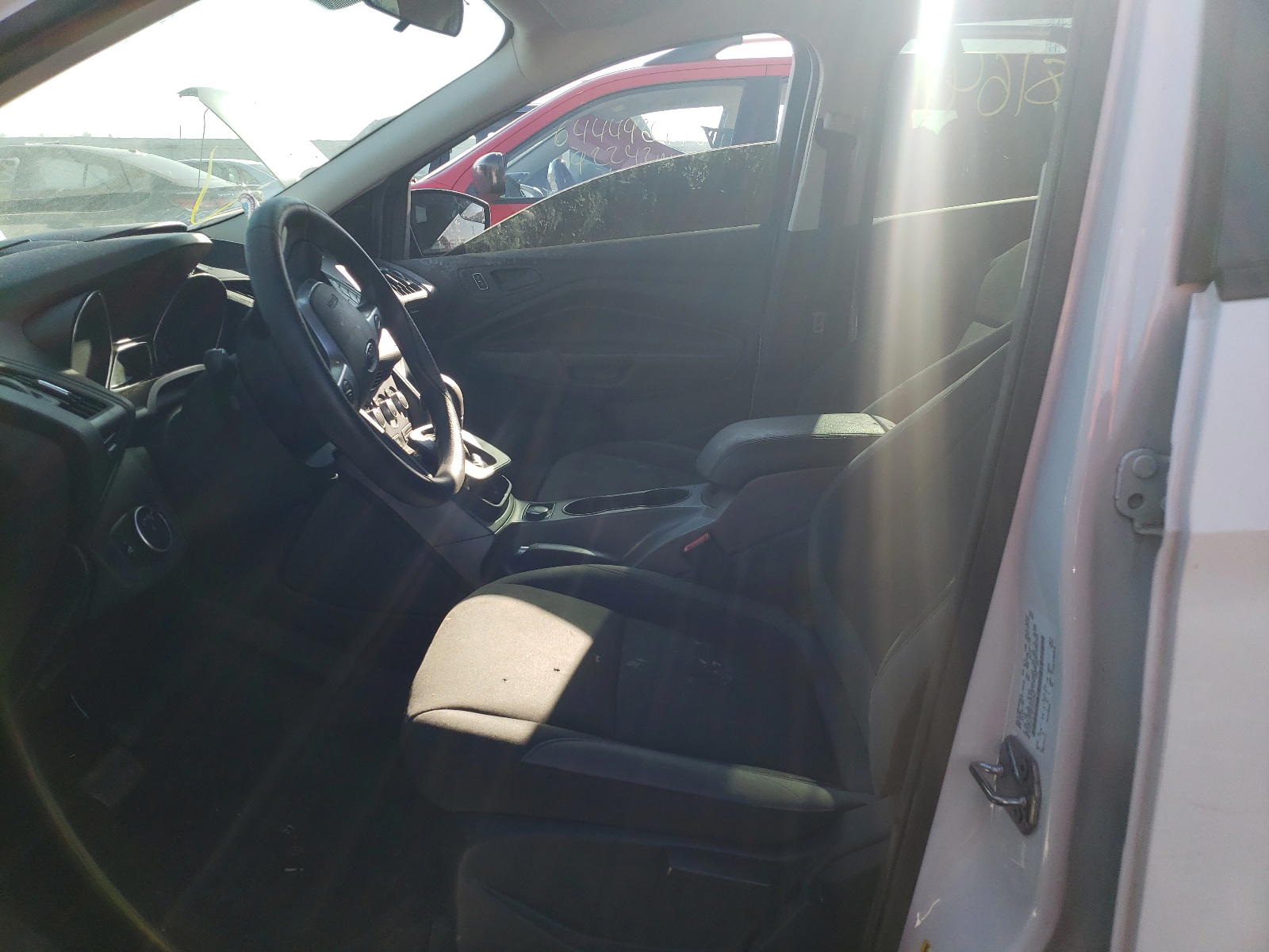 Photo 5 from auction – 2015 FORD ESCAPE S with VIN 1FMCU0F76FUC41001