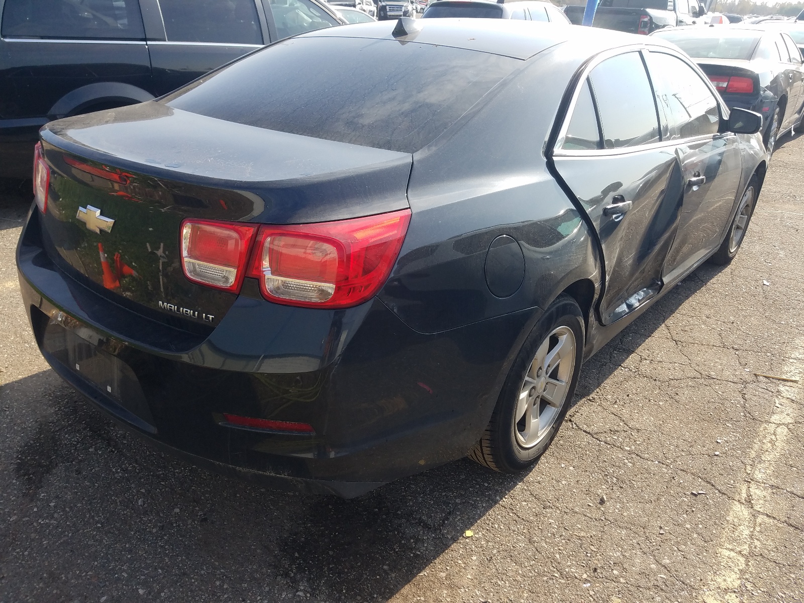 Photo 4 from auction – 2014 CHEVROLET MALIBU 1LT with VIN 1G11C5SL6EF177150