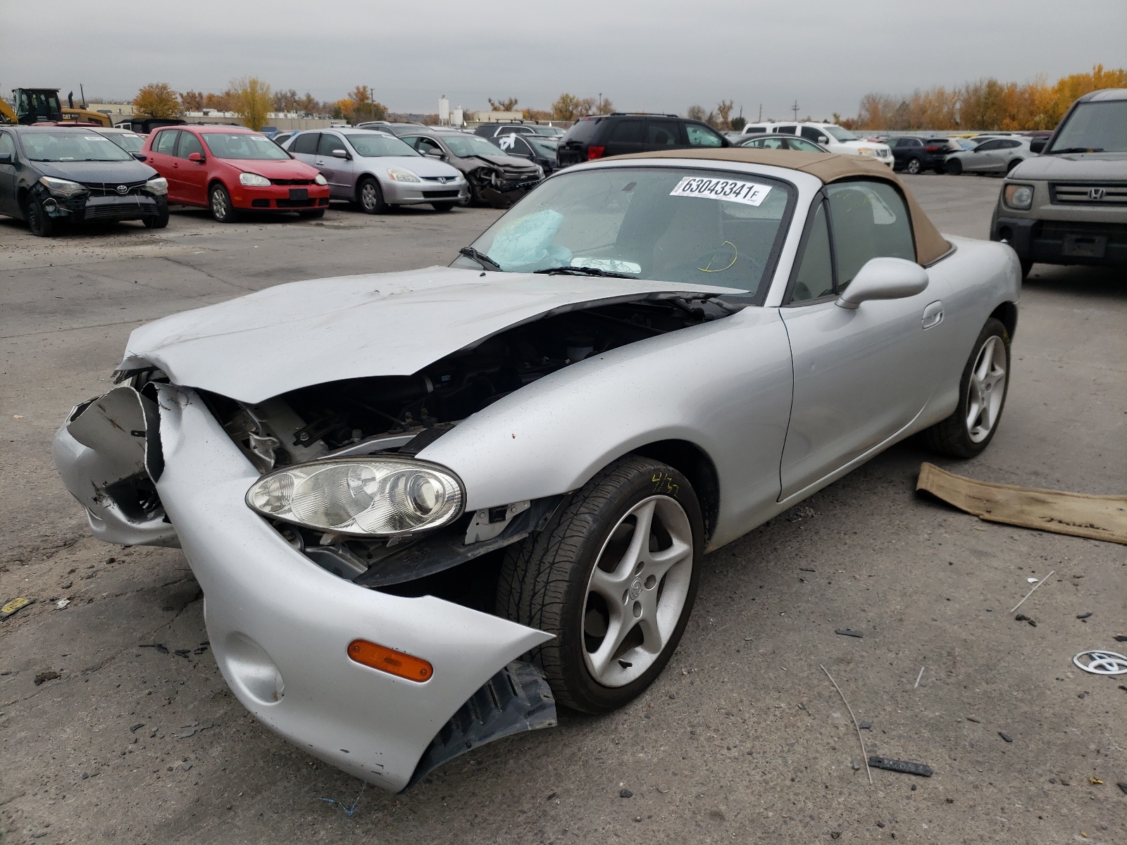 Photo 2 from auction – 2001 MAZDA MX-5 MIATA with VIN JM1NB353710204204